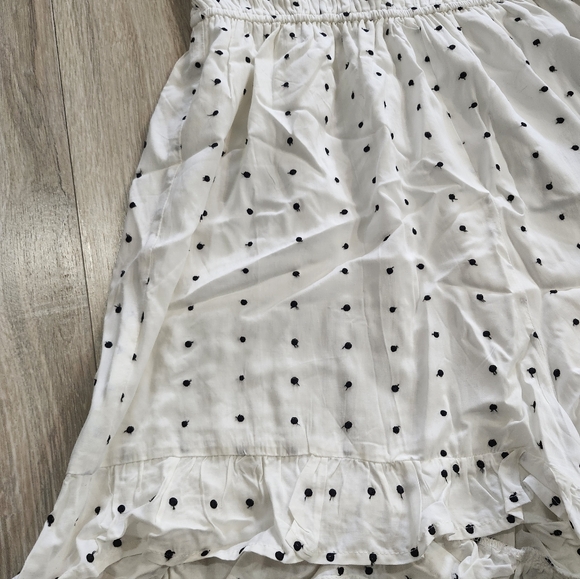 Polka Dot Off White Sleeveless Woman's Cute Spring Summer Romper✨️ (S) - Picture 11 of 12